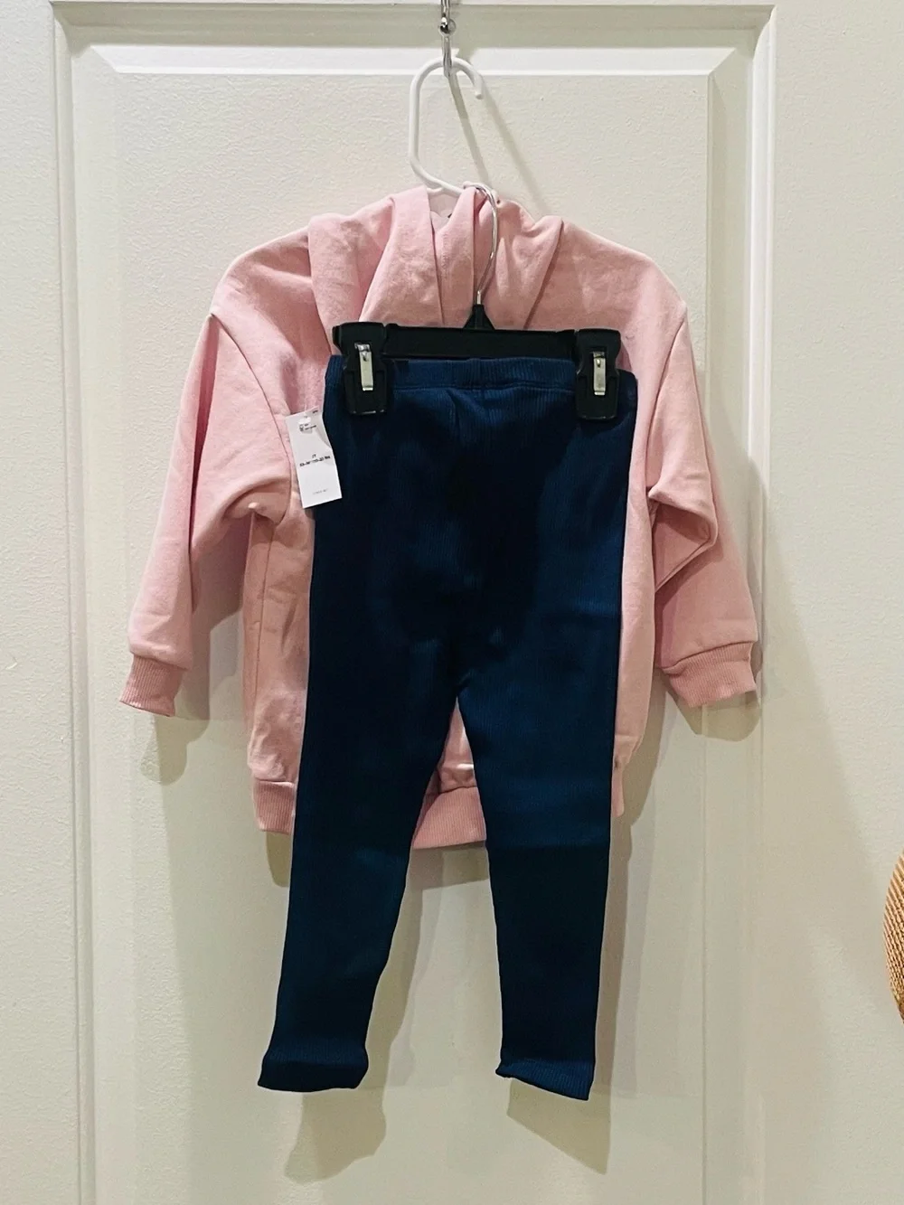 NEW…Bluey Tunic Hoodie & Navy Leggings Set